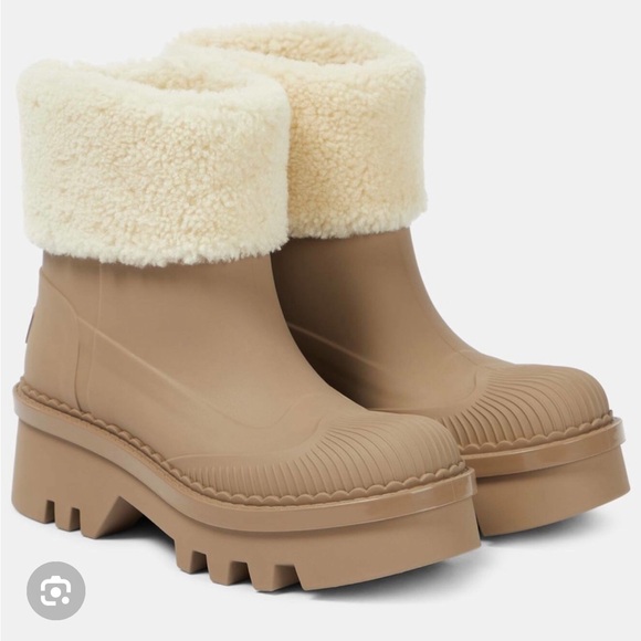 Chloe Cream and Tan Shearling Winter Boots - Picture 2 of 3